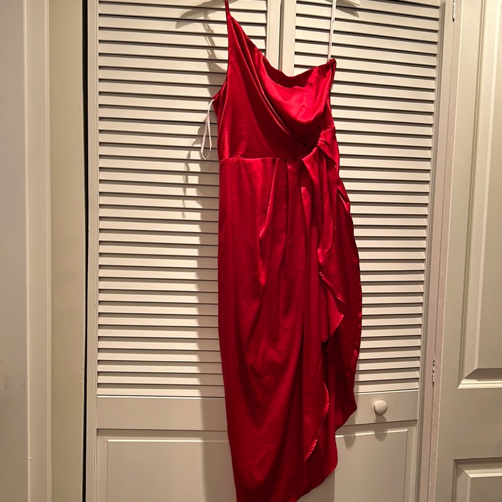Law of Attraction Red Satin One-Shoulder Asymmetrical Midi Dress
